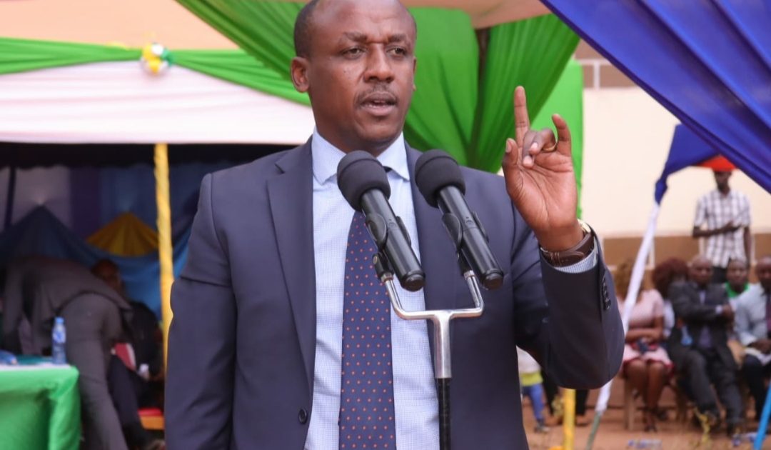 Makueni Governor Mutula Kilonzo has warned individuals who are destroying the environment by illegally cutting down trees and burning charcoal in the area that they will be prosecuted.