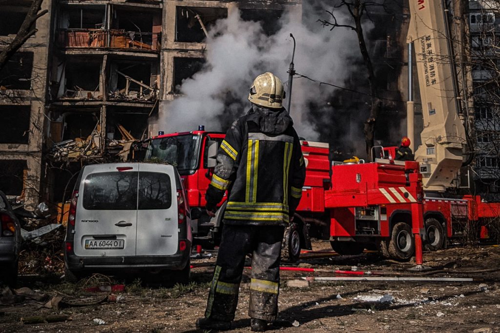 The First 60 Seconds After an Accident