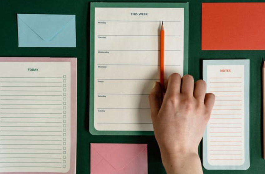 How to prepare a visible to-do list for an active workplace routine