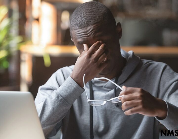 6 Things Most Workers Do Daily That Harm Their Health